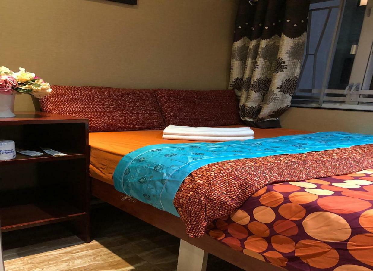 Rich Hostel Hong Kong Bagian luar foto