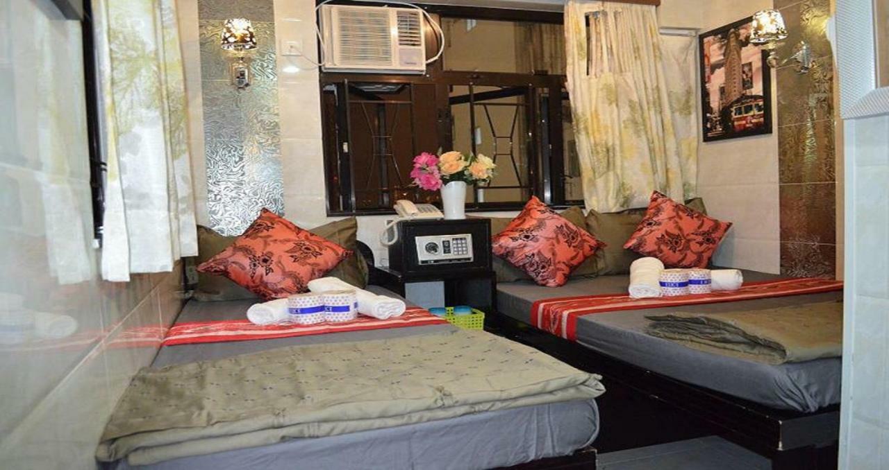 Rich Hostel Hong Kong Bagian luar foto