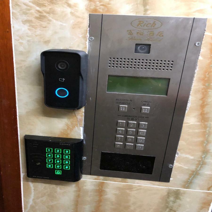 Rich Hostel Hong Kong Bagian luar foto