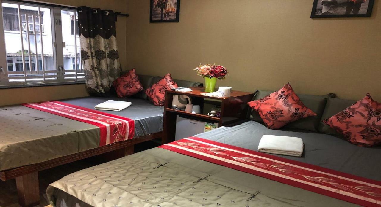 Rich Hostel Hong Kong Bagian luar foto